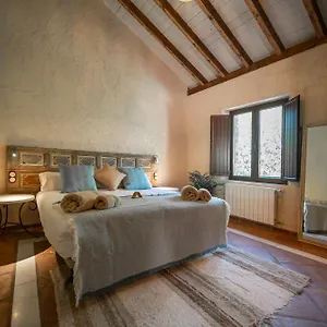 Eco Cueva Del Gato Hotel